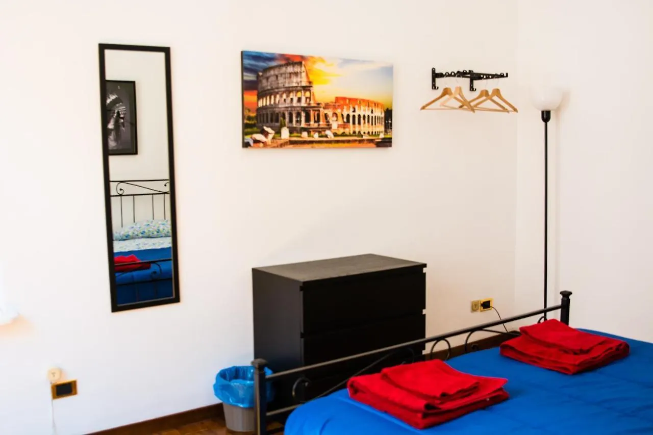 Praty Rooms Roma Italia